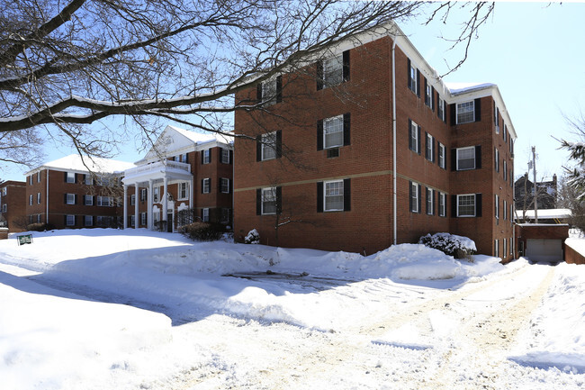 Foto del edificio - Shaker Park Manor