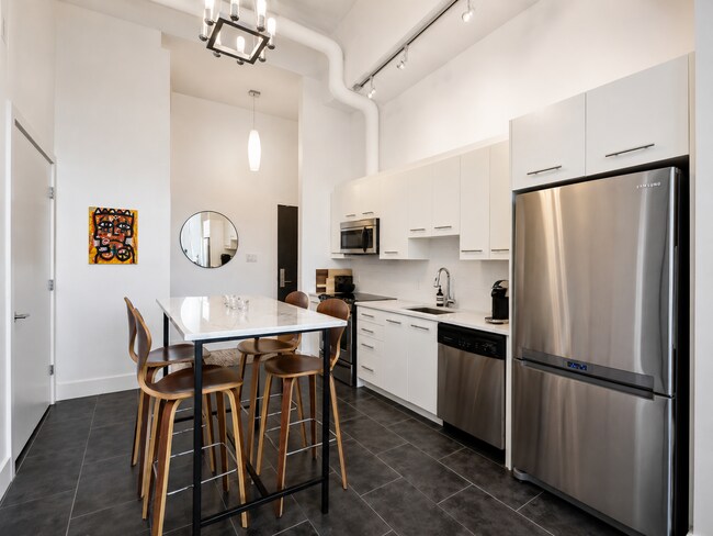 Building Photo - 108 Third Av