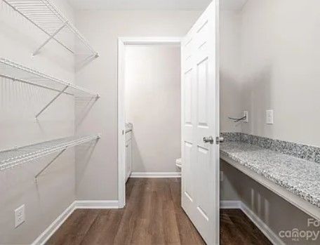 Foto del edificio - 1347 Ontario Dr