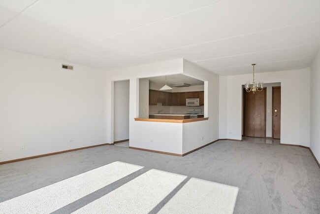 Foto del edificio - 5255 N Riversedge Terrace