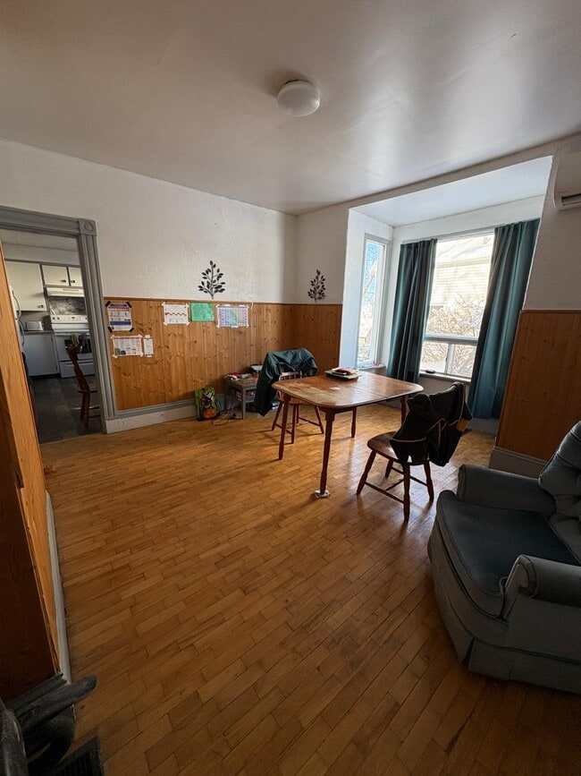 Building Photo - 24 Eddy St