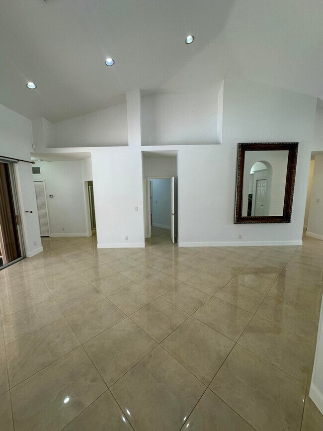 Foto del edificio - 21698 Abington Ct