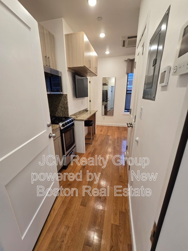 Photo - 16 Fifth Street Apartment