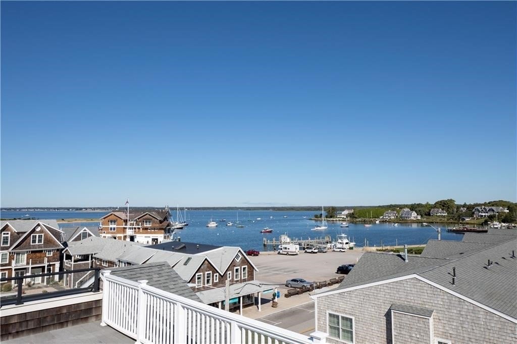 124 Bay St Unit R3, Westerly, RI 02891 Condo for Rent in Westerly, RI