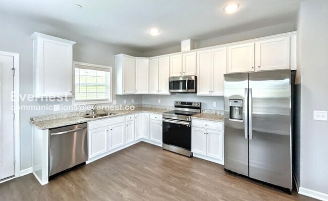 Building Photo - 1025 Echo Rdg Rd