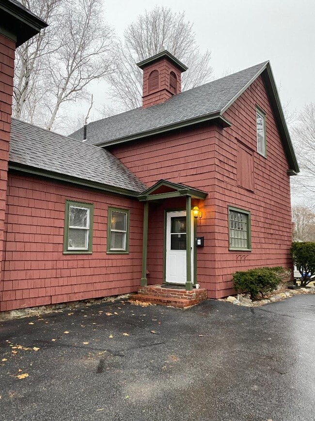 Building Photo - 53 Concord St