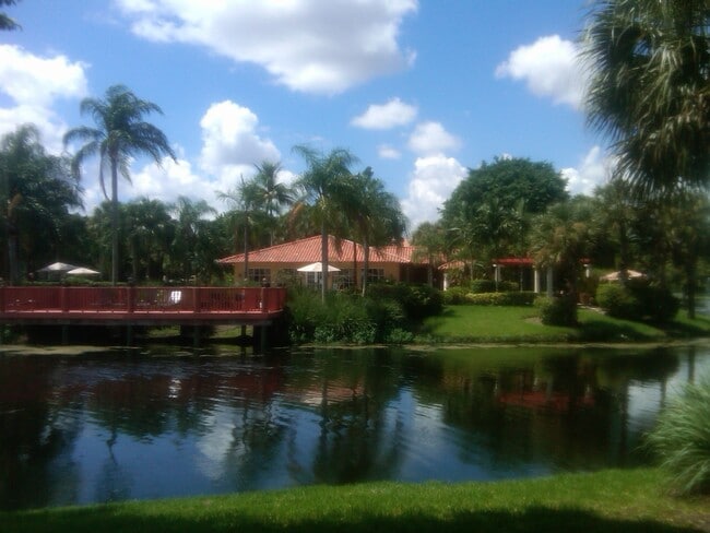 Building Photo - 10749 Cleary Blvd