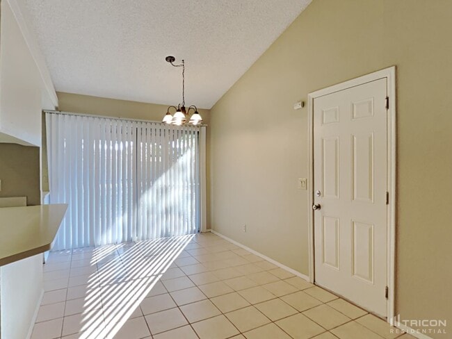 Building Photo - 1417 E Ironwood Dr