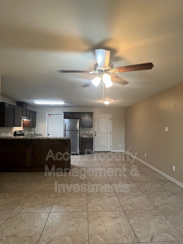 Foto del edificio - 2607 E Eisenhower Ave
