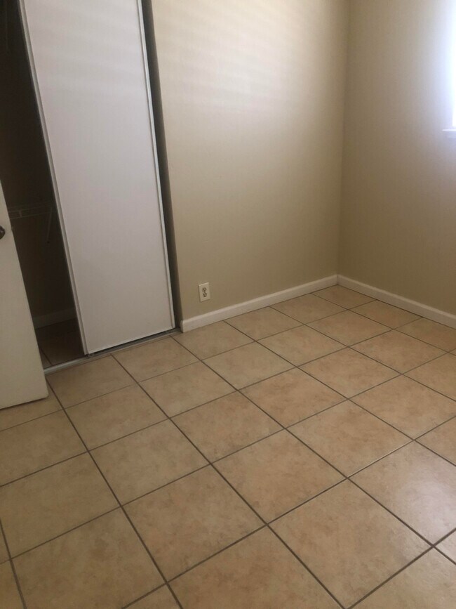 Building Photo - 6409 Bay Hill Way