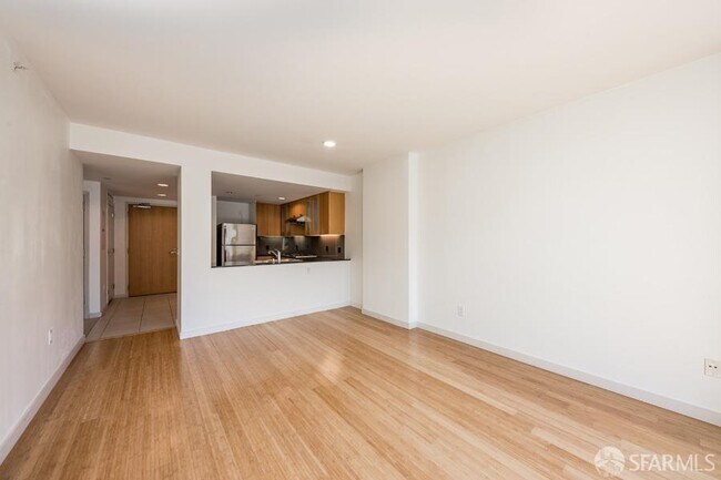 Foto del edificio - 333 1st St