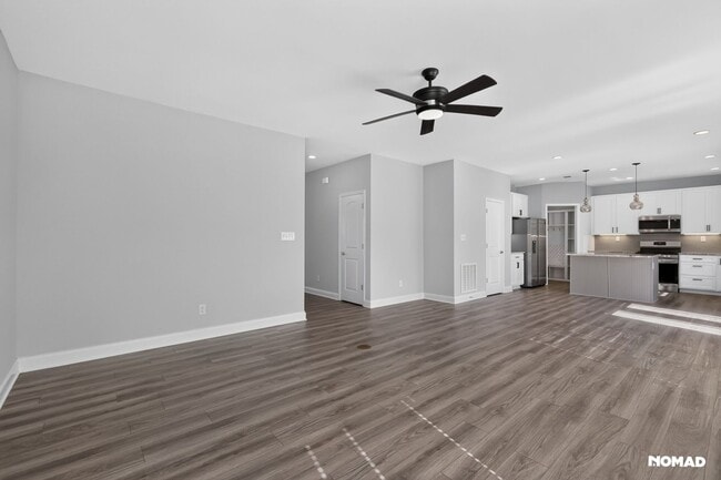 Building Photo - 105 Irondale Ct