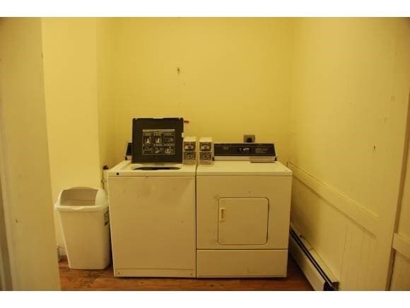 Building Photo - 4 Bayley Ave