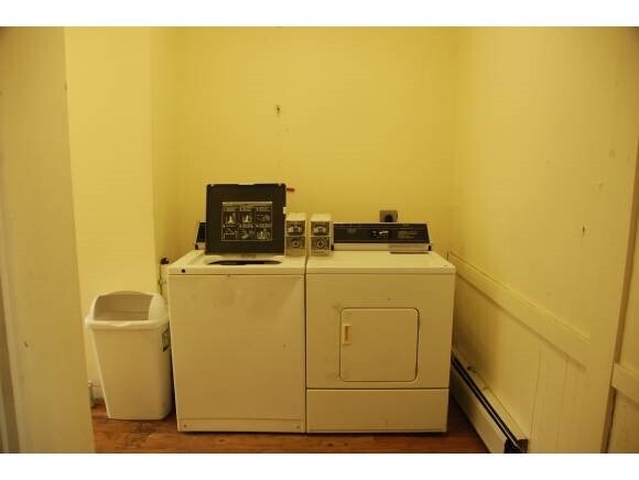 Foto del edificio - 4 Bayley Ave