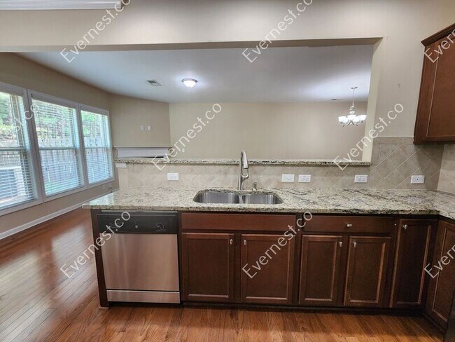 Building Photo - 6130 Shiloh Woods Drive