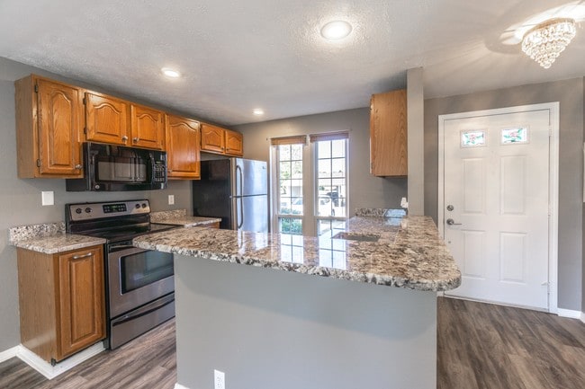 Building Photo - 8371 Hawks Nest Ct