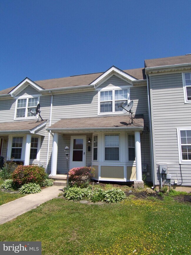 Building Photo - 602 Buttonwoods Rd
