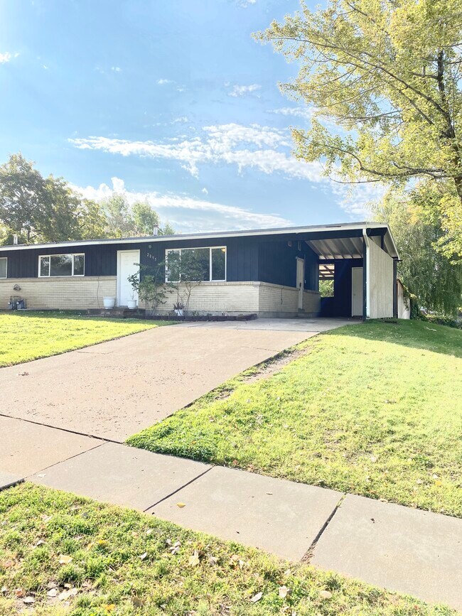 Foto del edificio - Roy Twinhome