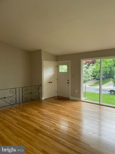 Foto del edificio - 9802 Holmhurst Rd