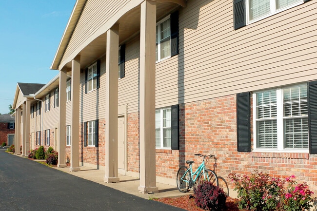 Building Photo - 411 Wells Mill Dr