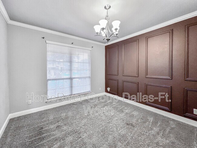 Foto del edificio - 608 Cherry Spring Dr