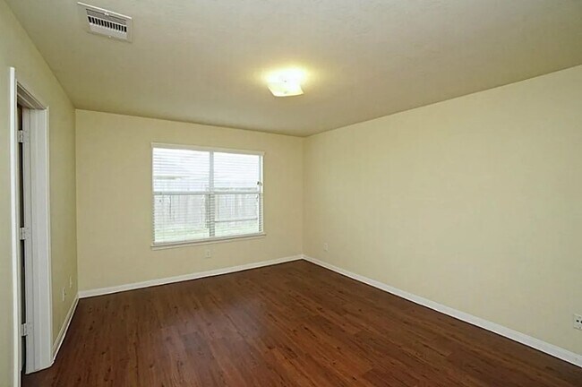 Foto del edificio - 882 Sun Prairie Dr
