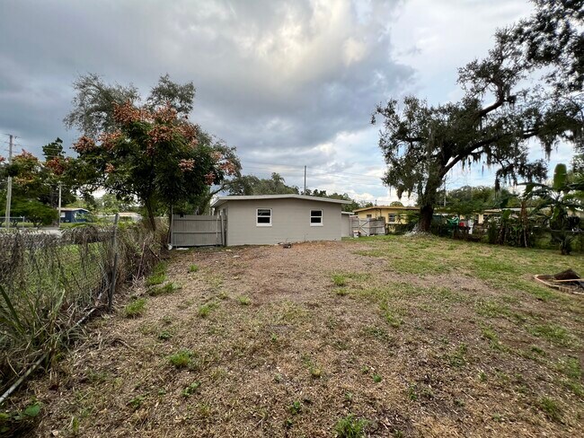 Foto del edificio - 3100 Wallington Dr