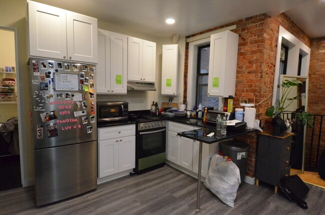 Building Photo - 58 Westland Ave