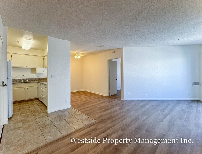 Building Photo - Overland Apartments