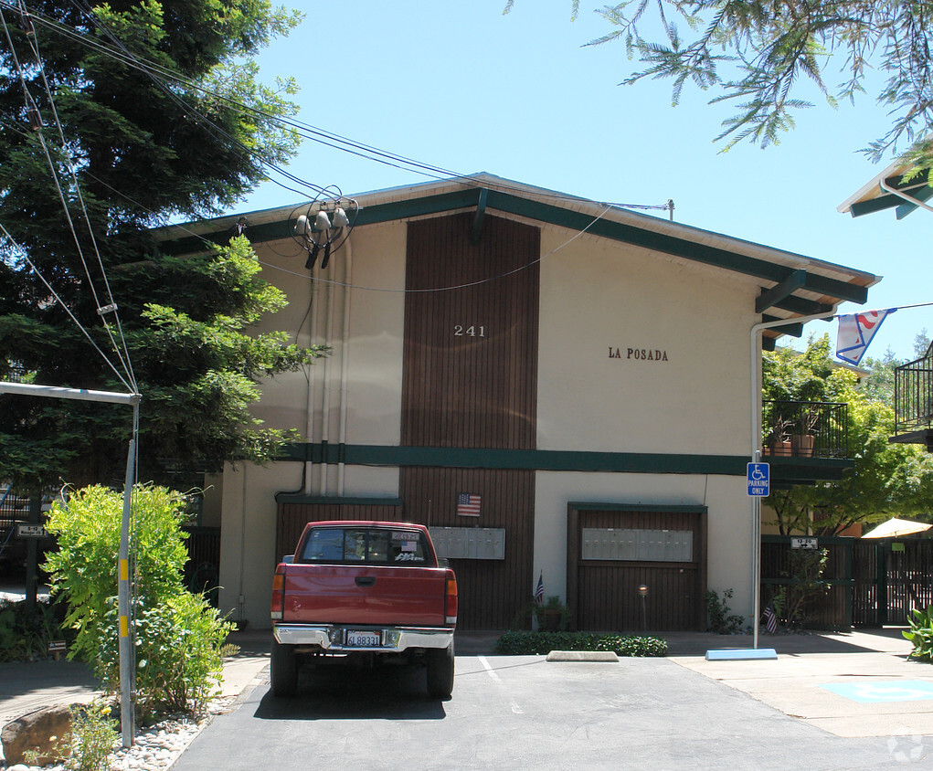 Building Photo - La Posada Apartments