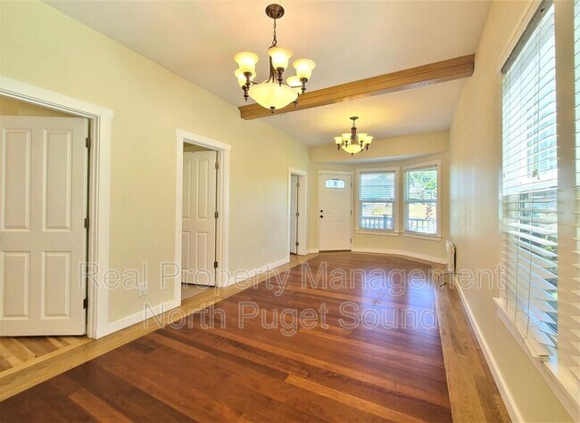 Building Photo - 3212 Rucker Ave