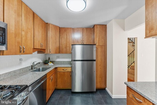 Building Photo - 5602 Kirkham Ct