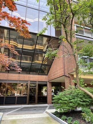Building Photo - 1265 Beacon St