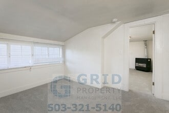 Building Photo - 12775 SE 25th Ave