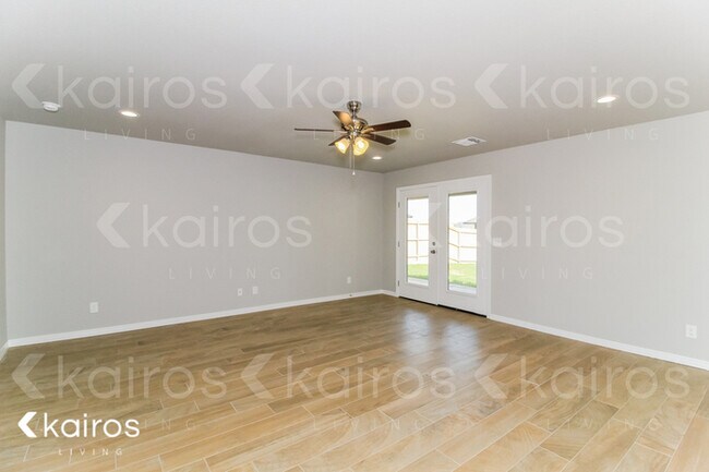 Building Photo - 2804 Daytona Ave.