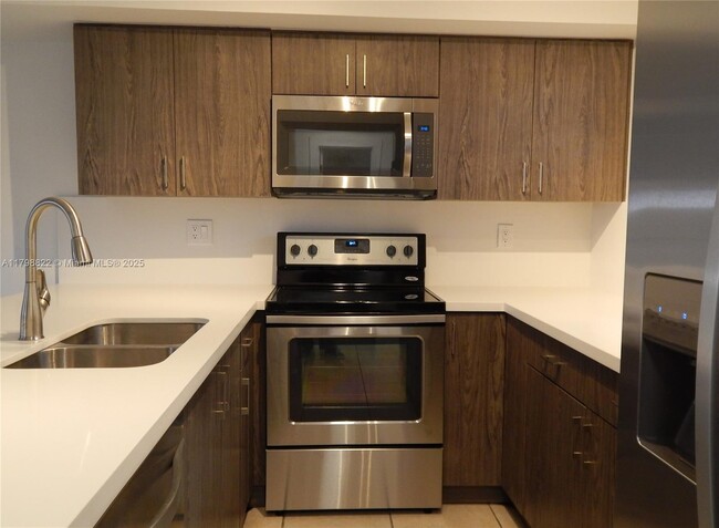 Foto del edificio - 3115 SW 27th Ave