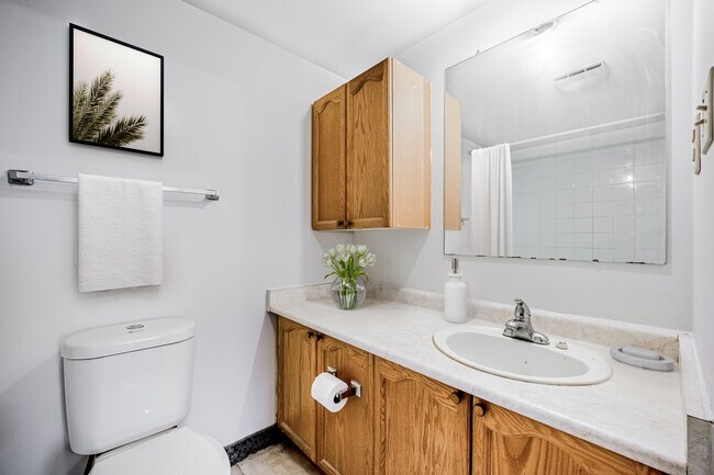 Photo du bâtiment - 609 Davenport Rd