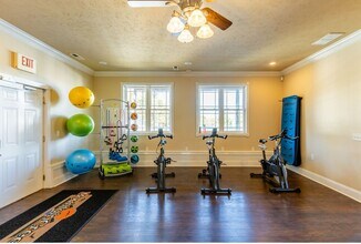 Interior Photo - Graycliff Luxury Townhomes