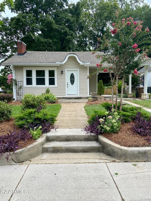 Primary Photo - 3110 Clearview St