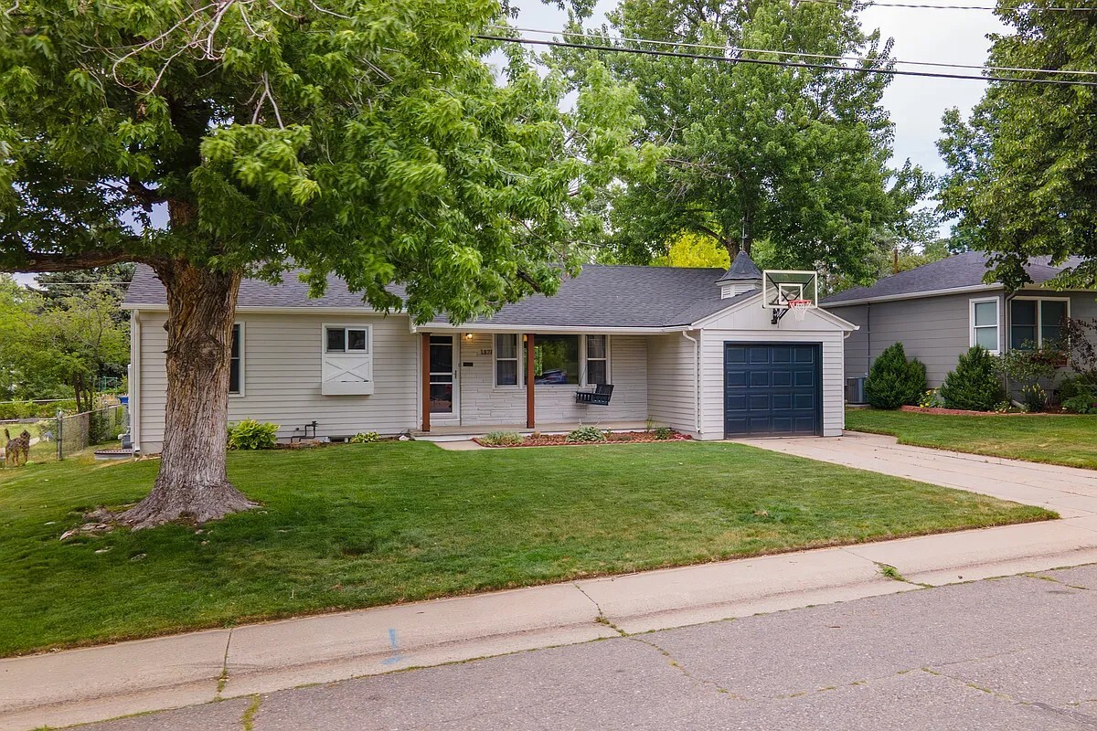Front - 1371 E Bates Ave