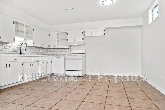 Foto del edificio - 3542 N 60 St