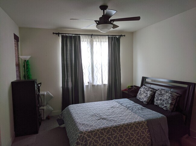 Master Bedroom - 700 S Abel St