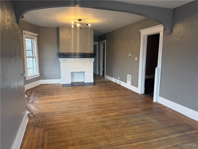 Foto del edificio - 1927 Seneca St