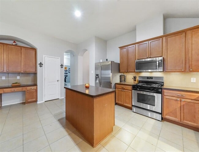 Building Photo - 21582 Duke Alexander Dr