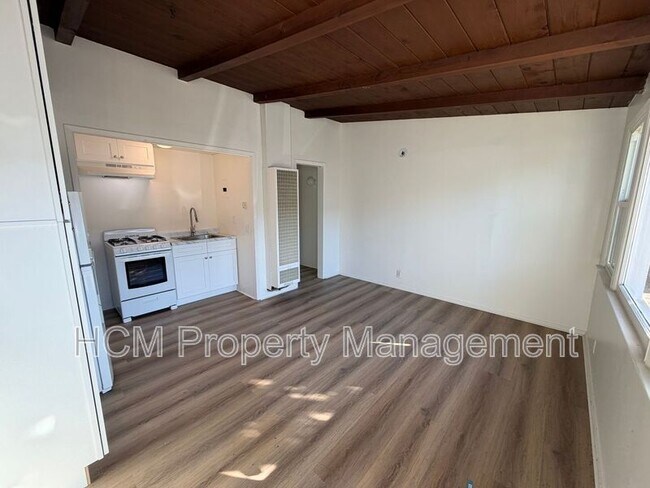 Foto del edificio - 12331 Havelock Ave