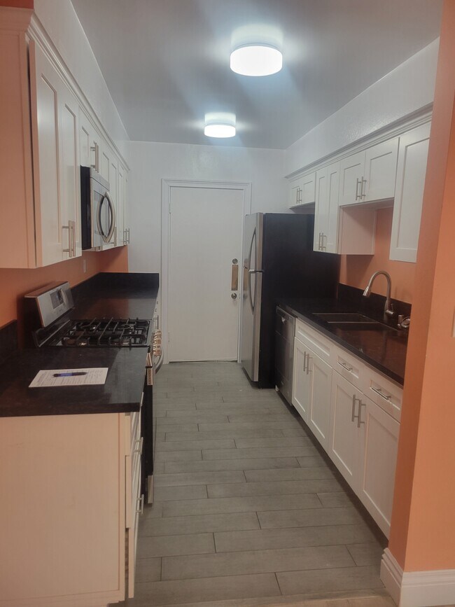 Building Photo - 5235 Corteen Pl