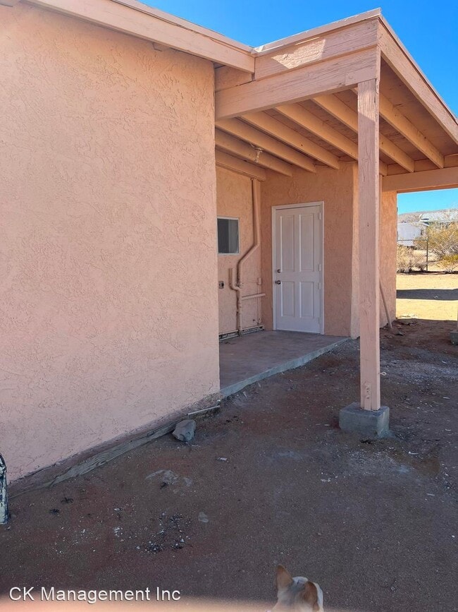 Building Photo - 1 br, 1 bath House - 56080 Sunnyslope Dr
