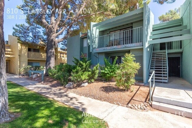 Photo - 810 S Langley Ave Apartment
