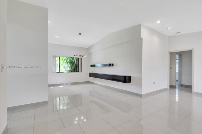 Foto del edificio - 4585 SW 87th Ave