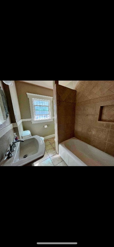 Photo - 411 W Chestnut Ave Apartment
